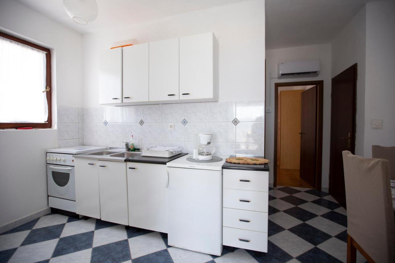 Villa Tomasovic Lokva Rogoznica Esterno foto