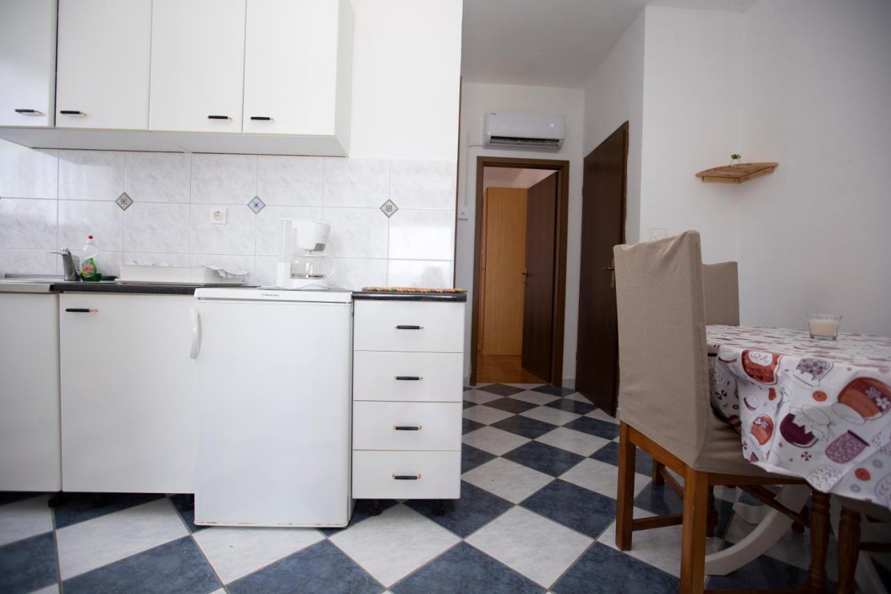 Villa Tomasovic Lokva Rogoznica Esterno foto