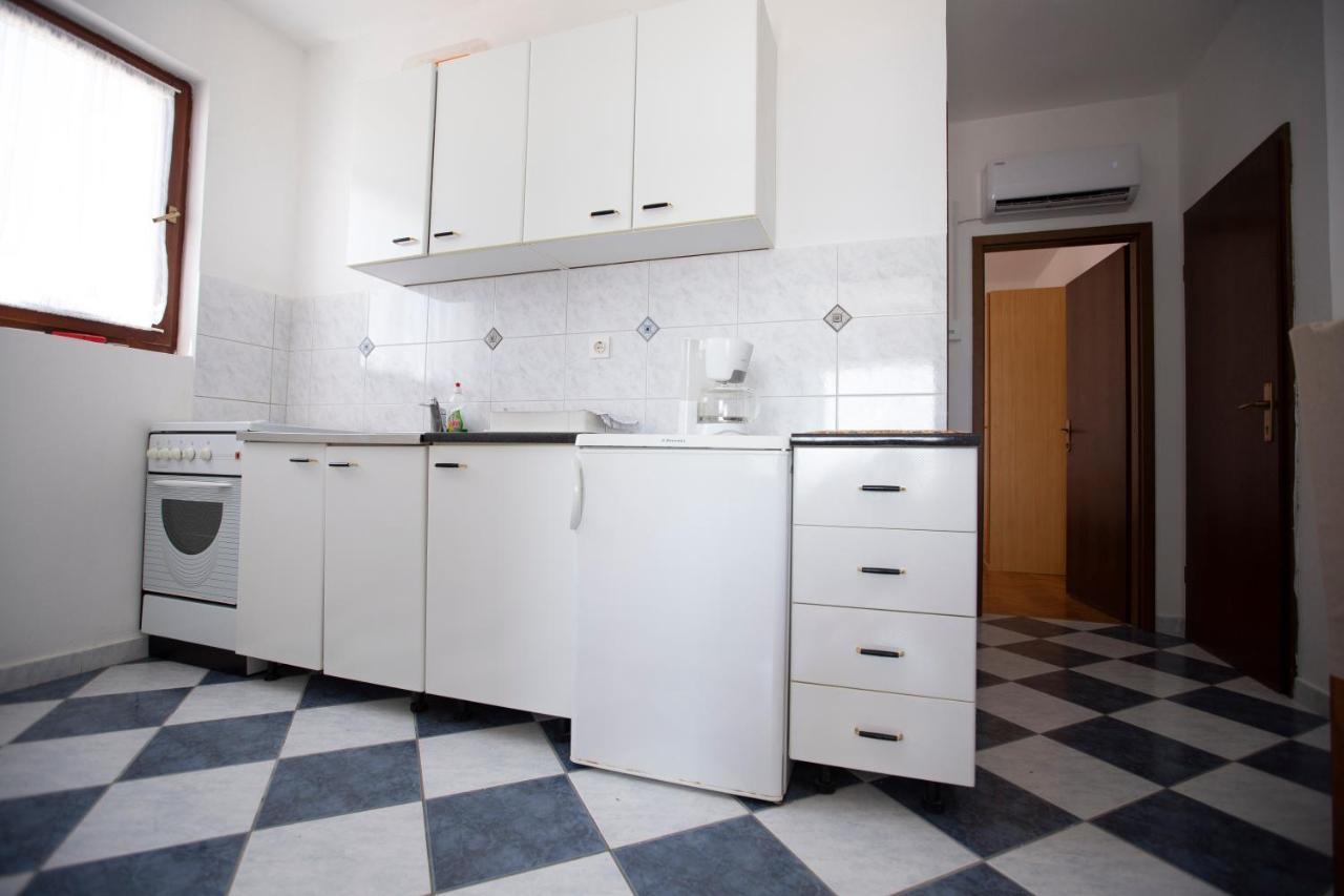 Villa Tomasovic Lokva Rogoznica Esterno foto